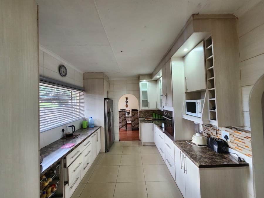 3 Bedroom Property for Sale in Rustenburg Central North West